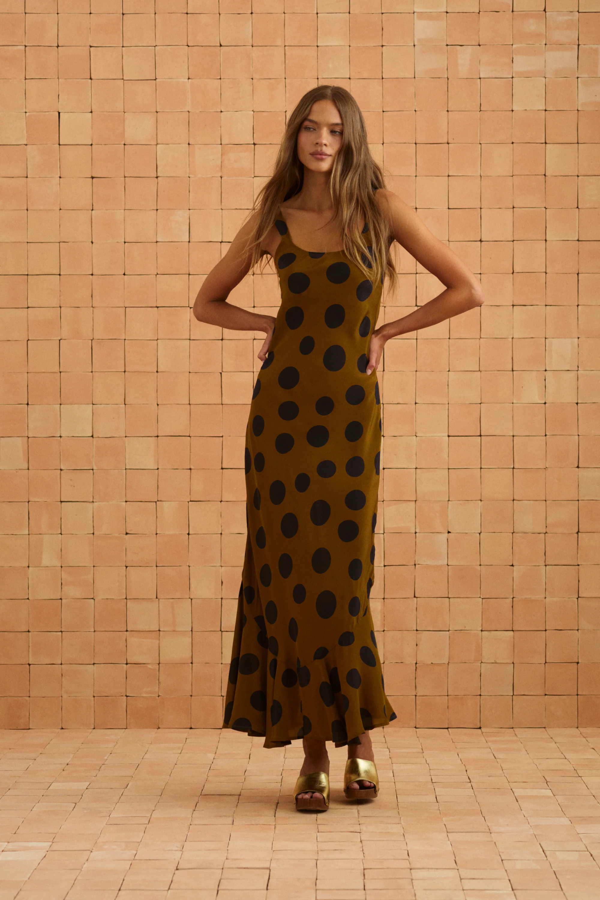 Donna Heels In Gold - Image 5